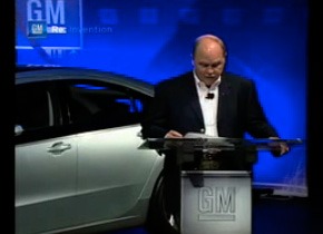 fritz_henderson_gm_volt_detroit_1