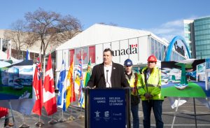 pavillon_du_canada_2010_gestionnaires_1