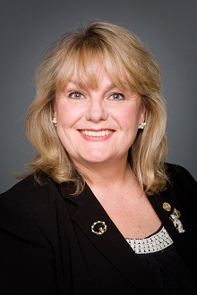 kerry-lynne-d-findlay-ministre-du-revenu-du-canada-2014