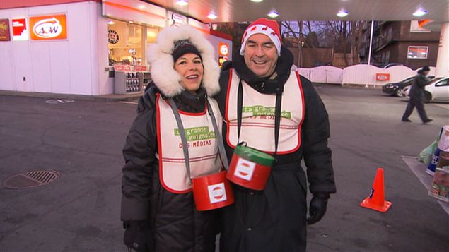 vedettes-deyglun-lepine-a-la-guignolee-des-medias