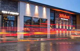 exterieur-d-un-restaurant-st-hubert